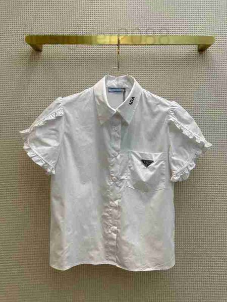 two piece dress designer shirt and skirt set new for spring summer 2023 letter printing triangle logo fashion elegant, age reducing, slim ve, White
two piece dress designer shirt and skirt set new for spring summer 2023 letter printing triangle logo fashion elegant, age reducing, slim ve, White