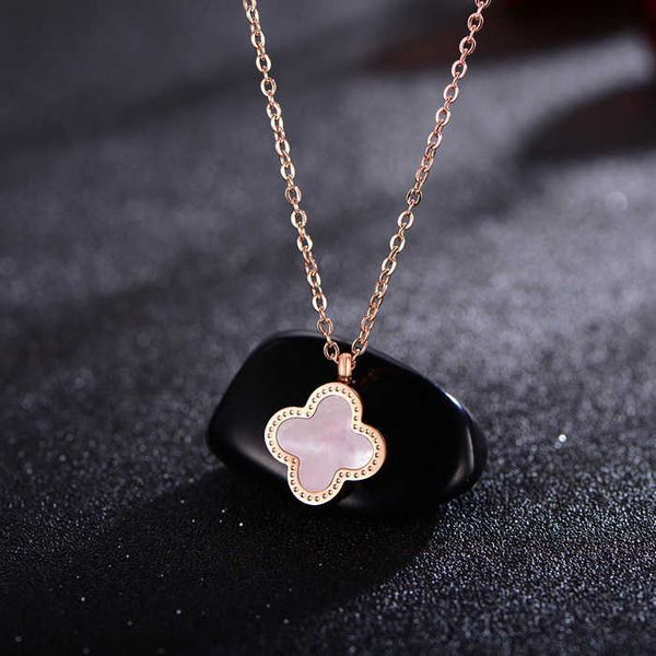 van clover necklace designer four-leaf clover pendant necklace colorless and anti-allergic fashion korean versatile and simple gifts, Silver
van clover necklace designer four-leaf clover pendant necklace colorless and anti-allergic fashion korean versatile and simple gifts, Silver