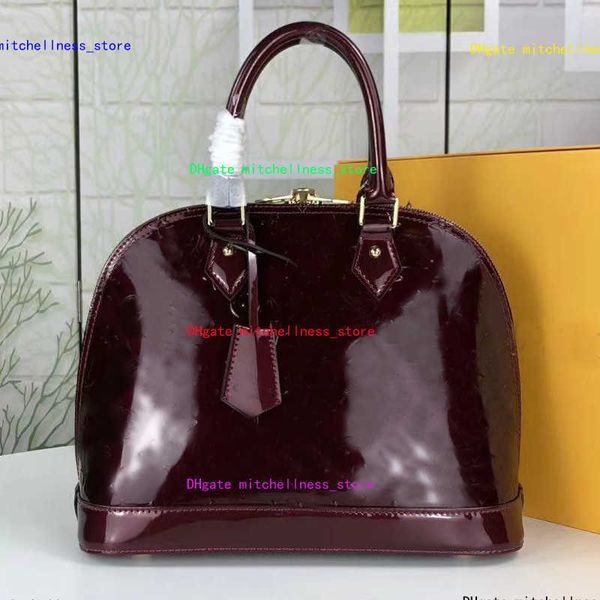 classic shell bag patent leather handbag purse detachable strap shoulder bags emboss women crossbody bag lady tote
classic shell bag patent leather handbag purse detachable strap shoulder bags emboss women crossbody bag lady tote