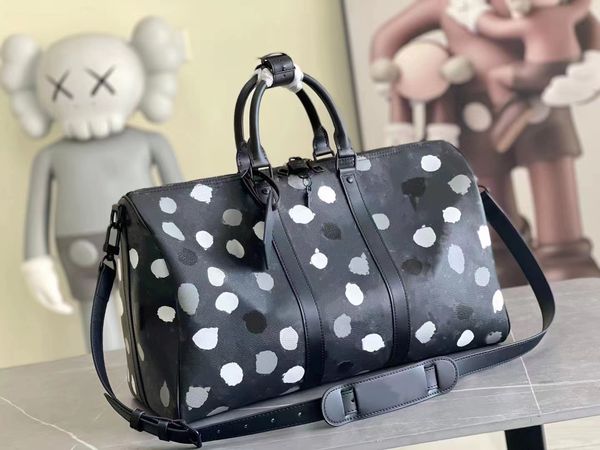 fashion duffel bags luxury men luggage gentleman commerce travel bags nylon handbags large capacity holdall carry on luggages travel pouches
fashion duffel bags luxury men luggage gentleman commerce travel bags nylon handbags large capacity holdall carry on luggages travel pouches