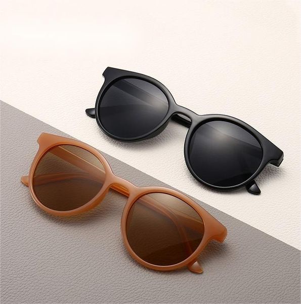 vintage sunglasses designer sunglasses mens sunglasses new round frame fashion trend sunglasses men's and women's ins, net celebri, White;black
vintage sunglasses designer sunglasses mens sunglasses new round frame fashion trend sunglasses men's and women's ins, net celebri, White;black