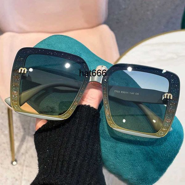2023 new style with square glitter pink frame high-grade sunglasses fashion net red tide sunglasses, White;black
2023 new style with square glitter pink frame high-grade sunglasses fashion net red tide sunglasses, White;black