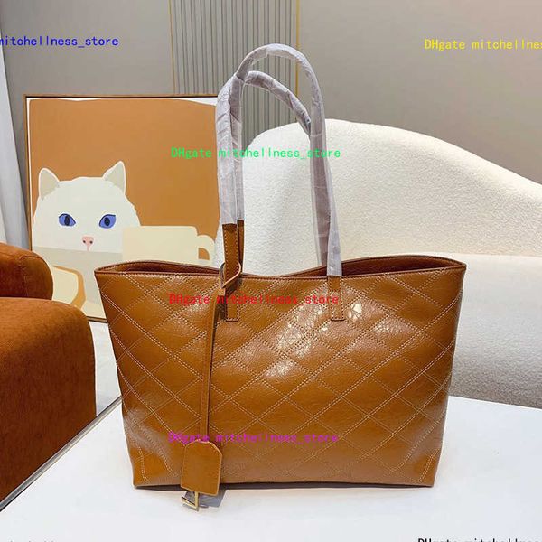 bags totes handbag designer bag women classic imitation brand solid color patchwork large capacity shoulder bag versatile commuting party
bags totes handbag designer bag women classic imitation brand solid color patchwork large capacity shoulder bag versatile commuting party