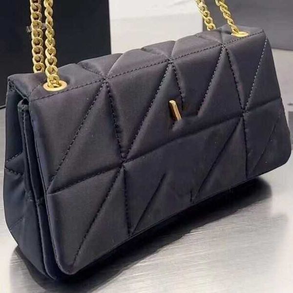 woman's luxury designer bags handbag shoulder crossbody bag tote 2023 new fashion texture leather multifunctional messenger bags basket
woman's luxury designer bags handbag shoulder crossbody bag tote 2023 new fashion texture leather multifunctional messenger bags basket