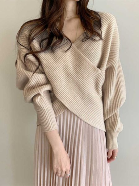 heliar women cross v-neck sweater loose knitting pullovers elegant sweater blouse long sleeve knitted sweater for women winter p230331, Black
heliar women cross v-neck sweater loose knitting pullovers elegant sweater blouse long sleeve knitted sweater for women winter p230331, Black