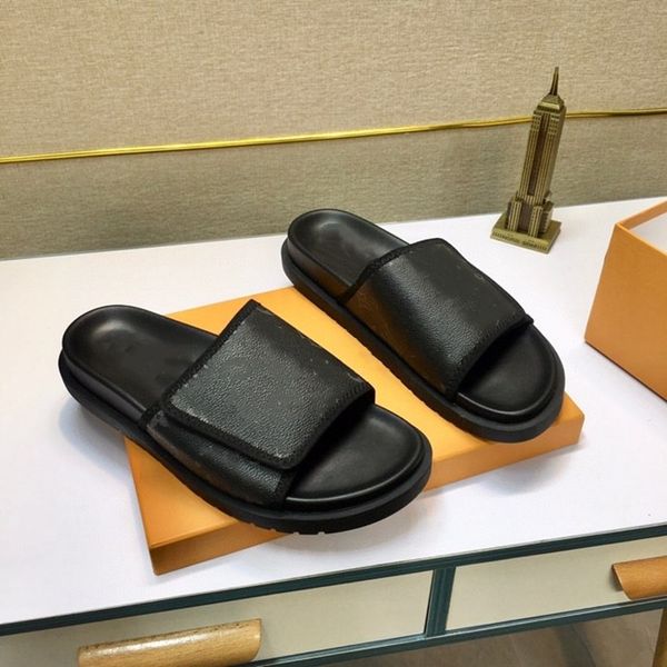 designer shoes miami mule slippers leather flip flop flat slipper sandals men's and women's slippers brown black chic woman shoes
designer shoes miami mule slippers leather flip flop flat slipper sandals men's and women's slippers brown black chic woman shoes