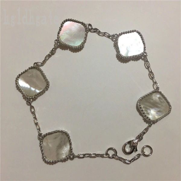 classical clovers bracelets designers plated gold bracelet men chains boys four leaf women jewelry personality polished charm bracelets luxu, Golden;silver
classical clovers bracelets designers plated gold bracelet men chains boys four leaf women jewelry personality polished charm bracelets luxu, Golden;silver