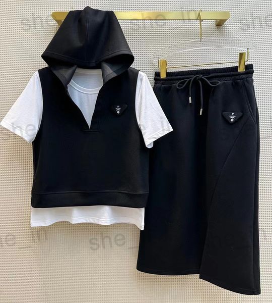 designer tracksuit women summer fashion 3 piece set long skirt t shirt hooded vest woman classic letters spring tracksuits clothes 23ss, Gray
designer tracksuit women summer fashion 3 piece set long skirt t shirt hooded vest woman classic letters spring tracksuits clothes 23ss, Gray