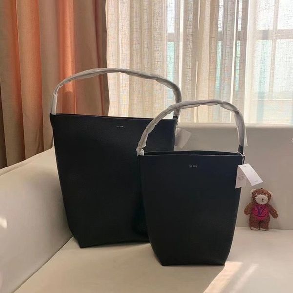 the row park tote bag designer handbag luxury classic women leather bucket bag black brown white half moon shoulder totes
the row park tote bag designer handbag luxury classic women leather bucket bag black brown white half moon shoulder totes