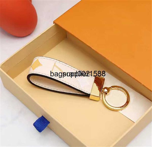 2021 keychain classic exquisite luxury designer car keyring zinc alloy letter lanyard gold black metal small jewelry lov, Silver
2021 keychain classic exquisite luxury designer car keyring zinc alloy letter lanyard gold black metal small jewelry lov, Silver