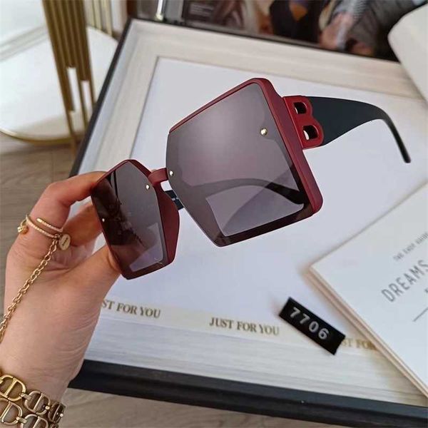 designer sunglasses tiktok kwai ins sunglasses anti uv polarizer female net red voice quick voice., White;black
designer sunglasses tiktok kwai ins sunglasses anti uv polarizer female net red voice quick voice., White;black