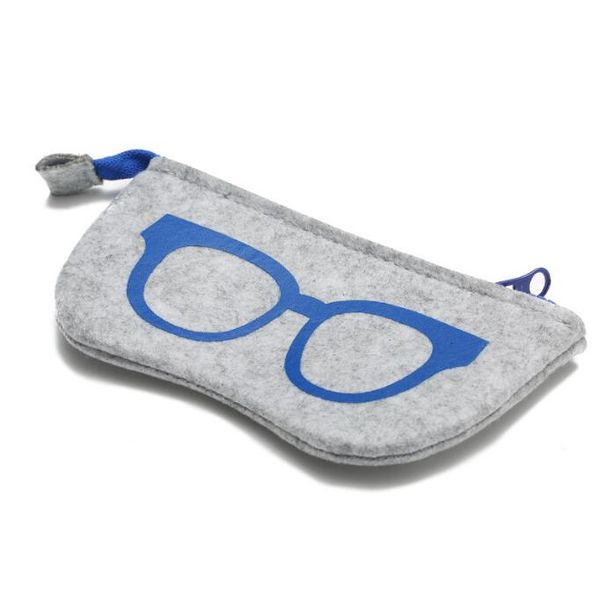 2023 new glasses bag felt glasses bag fashion personality zipper bag multifunctional glasses case practical storage bag
2023 new glasses bag felt glasses bag fashion personality zipper bag multifunctional glasses case practical storage bag