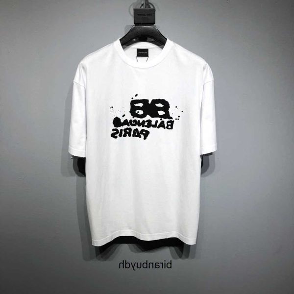 men's t-shirts 23ss spring and summer fashion br high version paris double b front back graffiti h-painted short sleeve casual loose t-, White;black
men's t-shirts 23ss spring and summer fashion br high version paris double b front back graffiti h-painted short sleeve casual loose t-, White;black