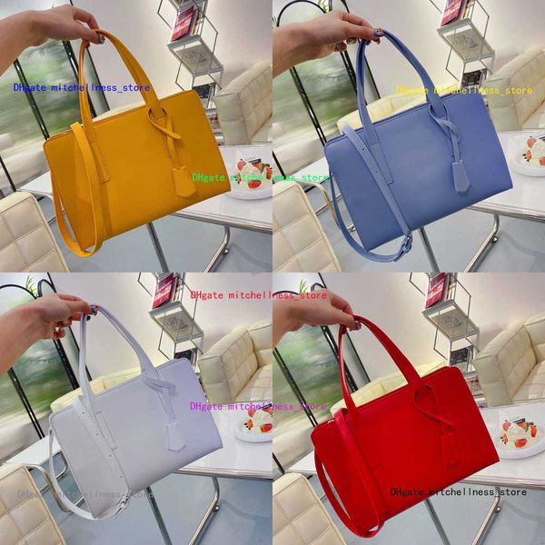 p designer bags women totes shoulder bags luxurys handbags crossbody leather strap messengers purses crossbody shopping bags 221209
p designer bags women totes shoulder bags luxurys handbags crossbody leather strap messengers purses crossbody shopping bags 221209