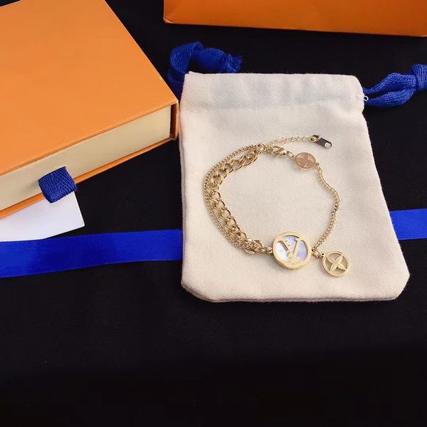 designer bracelets gold love v necklace fashion jewelrys wristband plated letter simple heart luxury pendants titanium lovers chain jewelry, Golden;silver
designer bracelets gold love v necklace fashion jewelrys wristband plated letter simple heart luxury pendants titanium lovers chain jewelry, Golden;silver