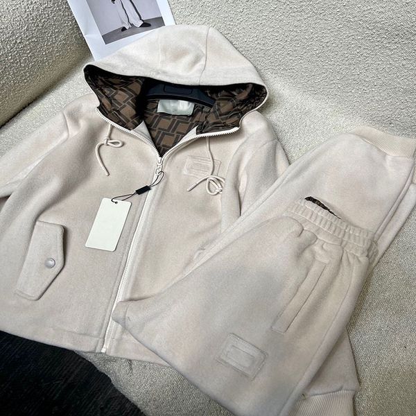 Women' Tracksuits Womens Tech Fleech Hoodie Tracksuit AW Women Two Piece Sets F Stylist Causal Clothing Classical Set Long Sleeve 422U
Women' Tracksuits Womens Tech Fleech Hoodie Tracksuit AW Women Two Piece Sets F Stylist Causal Clothing Classical Set Long Sleeve 422U