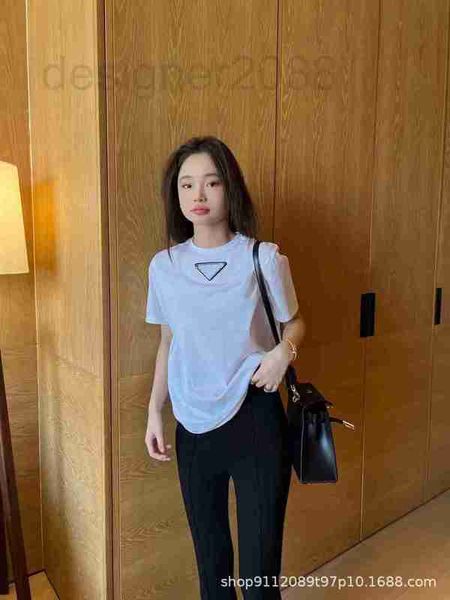 women's t-shirt designer spring/summer new embroidery triangle logo diamond round neck short sleeve t-shirt loose versatile h0h4, White
women's t-shirt designer spring/summer new embroidery triangle logo diamond round neck short sleeve t-shirt loose versatile h0h4, White