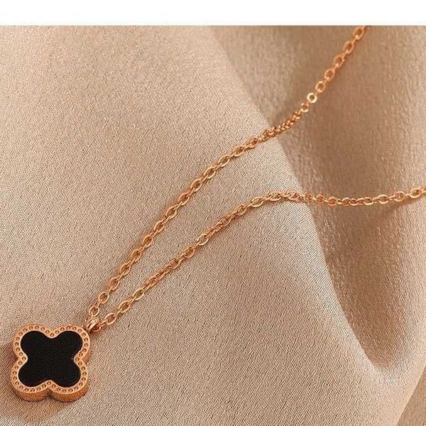 clover necklace designer four leaf clover pendant fading and anti grass female titanium steel lock bone chain 18k rose gold temperament swee, Silver
clover necklace designer four leaf clover pendant fading and anti grass female titanium steel lock bone chain 18k rose gold temperament swee, Silver