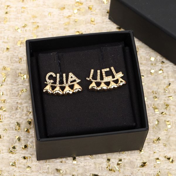 2023 luxury quality charm stud earring with diamond and several hearts shape in 18k gold plated have box stamp ps7759a, Golden
2023 luxury quality charm stud earring with diamond and several hearts shape in 18k gold plated have box stamp ps7759a, Golden
