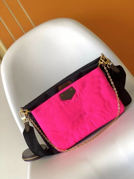 women crossbody shoulder bag maxi accessoires regenerated nylon embroidered outer fluffy padded multi-pocket compartment clutch round coin p, Black;red
women crossbody shoulder bag maxi accessoires regenerated nylon embroidered outer fluffy padded multi-pocket compartment clutch round coin p, Black;red