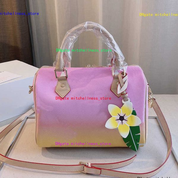 pillow shoulder bag women handbags purse crossbody bags gradient color genuine leather classic letter detchable adjustable strap lady tote
pillow shoulder bag women handbags purse crossbody bags gradient color genuine leather classic letter detchable adjustable strap lady tote