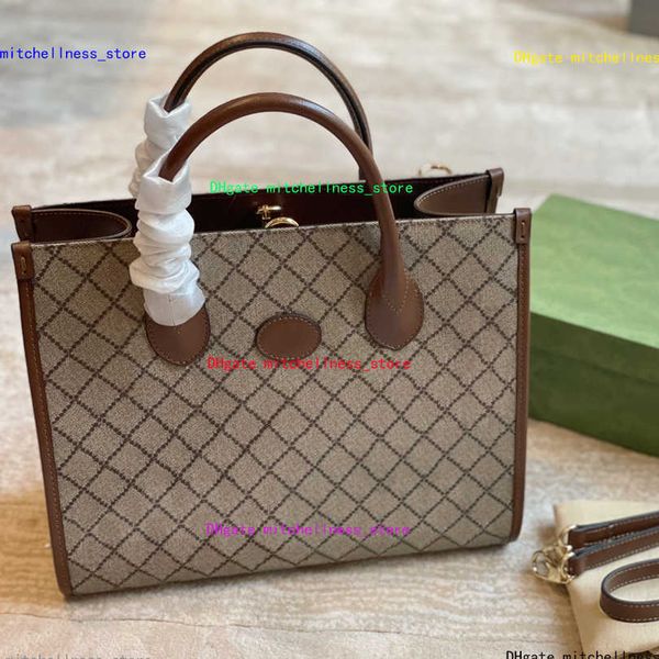 leather quality wallets lady handle shoulder letter cross handbag popular square fashion open fresh purse big size famous designer
leather quality wallets lady handle shoulder letter cross handbag popular square fashion open fresh purse big size famous designer