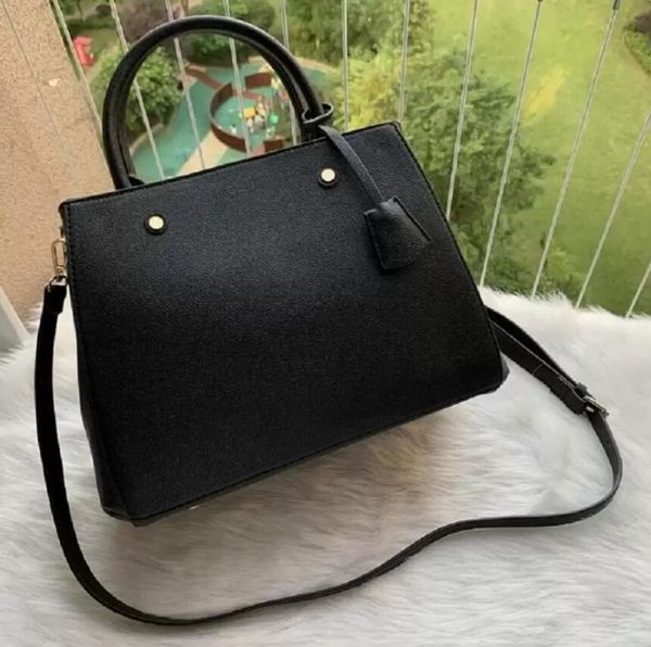 2023 designer luxury satchel messenger handbag leather strim handles with shoulder strap crossbody bag french bag n41056
2023 designer luxury satchel messenger handbag leather strim handles with shoulder strap crossbody bag french bag n41056