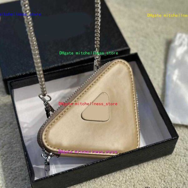 designer purse wallet diamonds mini bags triangle coin purse women designer handbags crossbody bags shoppers tote bags vintage messenger bag, Red;black
designer purse wallet diamonds mini bags triangle coin purse women designer handbags crossbody bags shoppers tote bags vintage messenger bag, Red;black