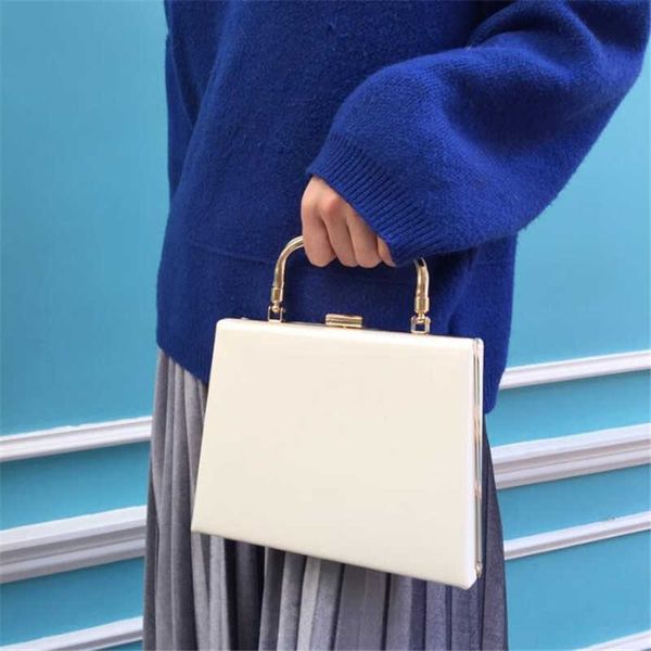 simple style handbag soft pu leather shoulder messenger bag small capacity ladies solid wedding party purse 230401
simple style handbag soft pu leather shoulder messenger bag small capacity ladies solid wedding party purse 230401