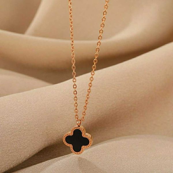 van clover necklace designer four leaf chain rose gold four leaf grass titanium steel colorless and allergic resistant versatile women, Silver
van clover necklace designer four leaf chain rose gold four leaf grass titanium steel colorless and allergic resistant versatile women, Silver