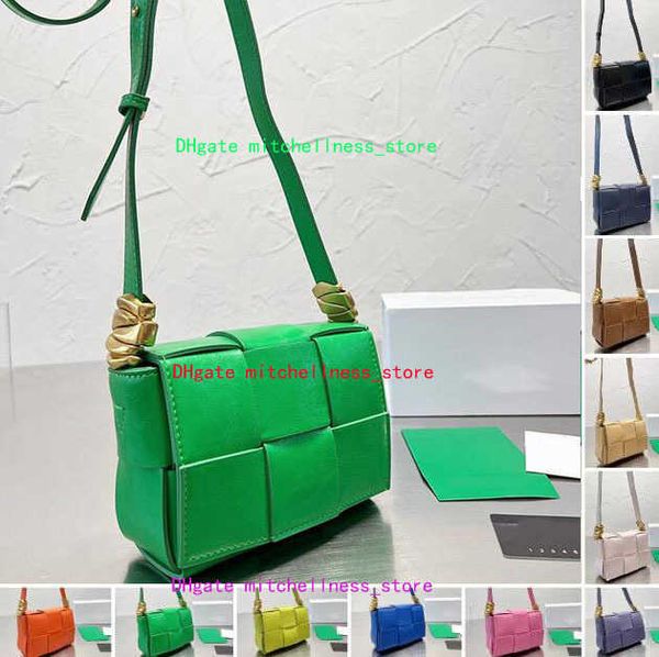 weave shoulder bags metal stone strap women handbags flip shoulder bag pu genuine leather plain wallets designer purse high quality
weave shoulder bags metal stone strap women handbags flip shoulder bag pu genuine leather plain wallets designer purse high quality