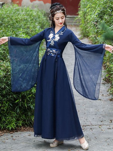 hanfu stage wear women dress chinese style fairy princess gown vintage traditional female clothes ancient classical dance, Black;red
hanfu stage wear women dress chinese style fairy princess gown vintage traditional female clothes ancient classical dance, Black;red