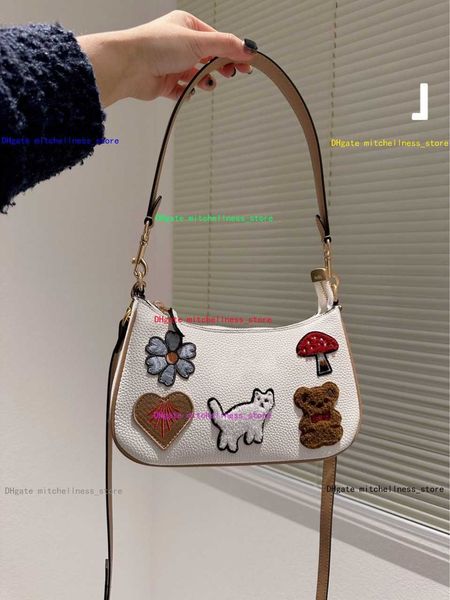 armpit bag stick bag single shoulder messenger bags mobile phone change handbag for woman 2023 new cartoon animal cute women's bag
armpit bag stick bag single shoulder messenger bags mobile phone change handbag for woman 2023 new cartoon animal cute women's bag