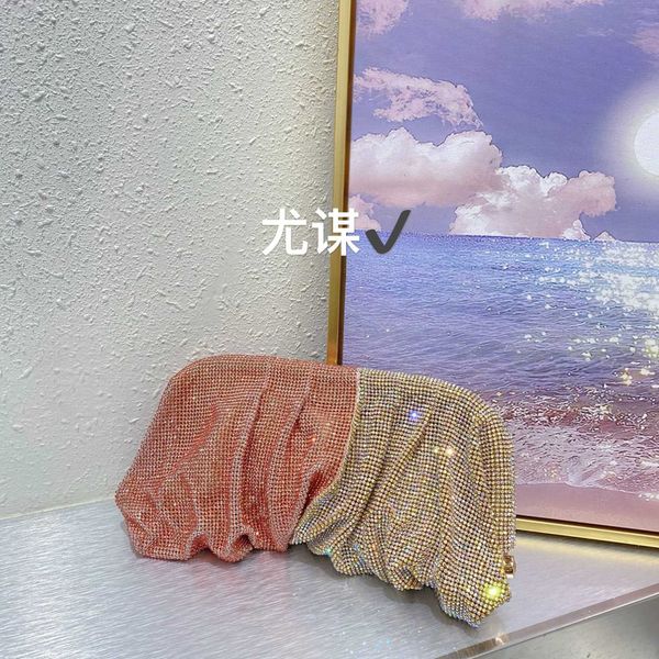 french style shiny lingling dumpling dinner with rhinestone colored rainbow pleated chain clip handheld crossbody bag girl 230401
french style shiny lingling dumpling dinner with rhinestone colored rainbow pleated chain clip handheld crossbody bag girl 230401