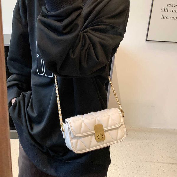 shoulder bags crossbody bag winter new in trendy women's designer small chain handbags and purses luxury brand 230322
shoulder bags crossbody bag winter new in trendy women's designer small chain handbags and purses luxury brand 230322