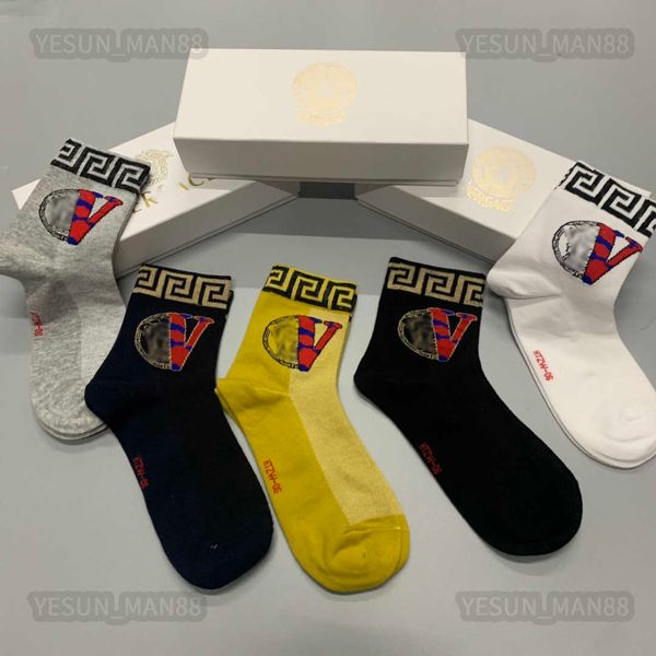 designer luxury versages mid-tube socks fashion mens and womens casual cotton breathable color pattern printed 5 pairs sock with box, Black
designer luxury versages mid-tube socks fashion mens and womens casual cotton breathable color pattern printed 5 pairs sock with box, Black