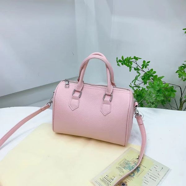 travel duffle bag classic tote handbag fashion boston pillow bag keepall bandouliere luxury handbags women men designer luggage large capaci
travel duffle bag classic tote handbag fashion boston pillow bag keepall bandouliere luxury handbags women men designer luggage large capaci