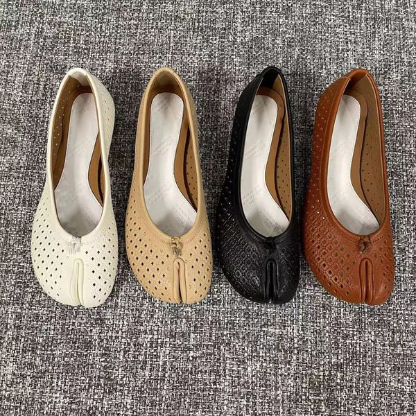 new flat bottom cut-out leather single shoe with shallow split toe shoes, sheepskin upper, perforated, fashionable, comfortable, breathable, Black
new flat bottom cut-out leather single shoe with shallow split toe shoes, sheepskin upper, perforated, fashionable, comfortable, breathable, Black