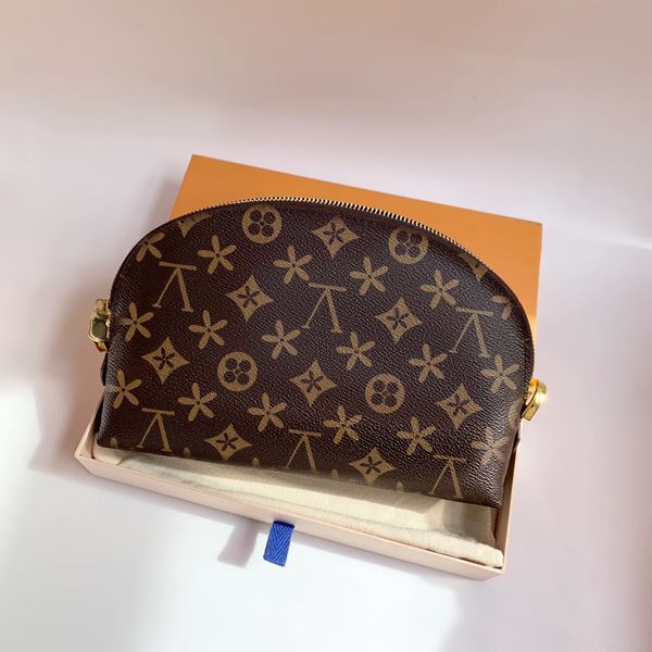 m47515 cosmetic bags luxury tote underarm clutch handbag womens men toiletry baby designer purse shoulder bags genuine leather cross body tr
m47515 cosmetic bags luxury tote underarm clutch handbag womens men toiletry baby designer purse shoulder bags genuine leather cross body tr