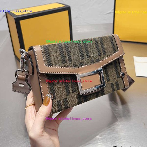 new canvans baguette bag women designer handbag purse shoulder crossbody bags handle totes fashion letters flap magnetic clasp
new canvans baguette bag women designer handbag purse shoulder crossbody bags handle totes fashion letters flap magnetic clasp