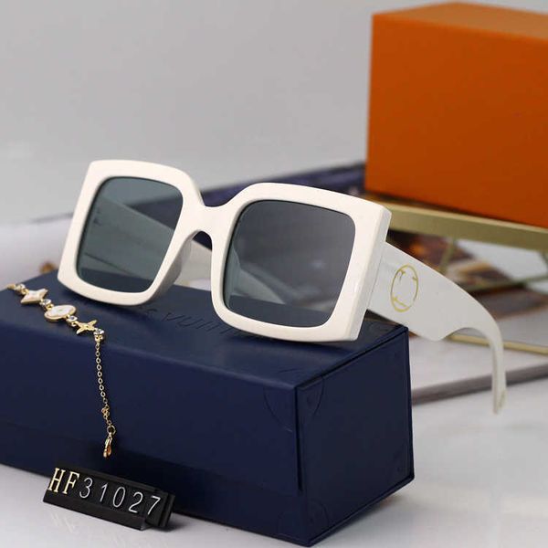 2021 new fashion large frame sun women trend driving polarizing glasses women, White;black
2021 new fashion large frame sun women trend driving polarizing glasses women, White;black