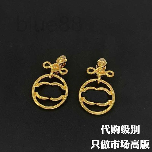 charm designer middle ancient ear clip women's high edition precision earrings chinese knot letter brass plated round 2lx9, Golden
charm designer middle ancient ear clip women's high edition precision earrings chinese knot letter brass plated round 2lx9, Golden