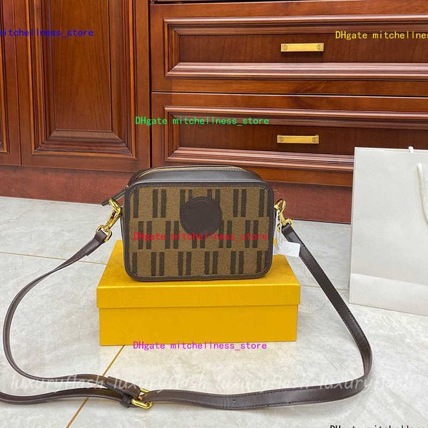 vintage retro shouler crossbody messenger bags canvas letters classic brown cross body 2021 designers zipper camera bag
vintage retro shouler crossbody messenger bags canvas letters classic brown cross body 2021 designers zipper camera bag