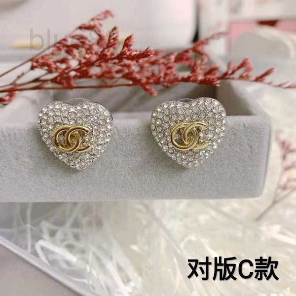 charm designer classic full diamond love small fragrant wind earrings design sense double letter medieval temperament home lshl, Golden
charm designer classic full diamond love small fragrant wind earrings design sense double letter medieval temperament home lshl, Golden