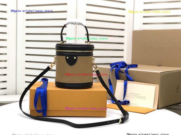 2022 designer makeup bag nice flower women handbag purse luxury cosmetic crossbody shoulder bags real leather
2022 designer makeup bag nice flower women handbag purse luxury cosmetic crossbody shoulder bags real leather