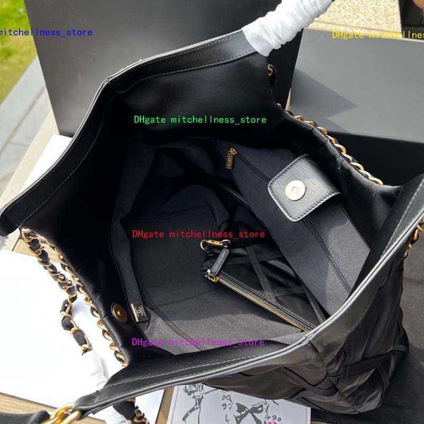 leather designer bags lady shoulder purse women famous casual messenger lady cross leather purse shoulder cross body messenger chain leather
leather designer bags lady shoulder purse women famous casual messenger lady cross leather purse shoulder cross body messenger chain leather