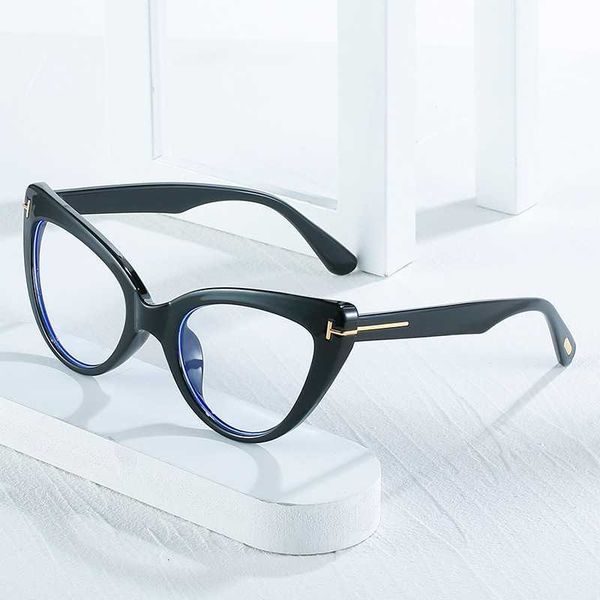 classic t-shaped cat's eye flat lens for women 2023 new trend anti blue light glasses, White;black
classic t-shaped cat's eye flat lens for women 2023 new trend anti blue light glasses, White;black