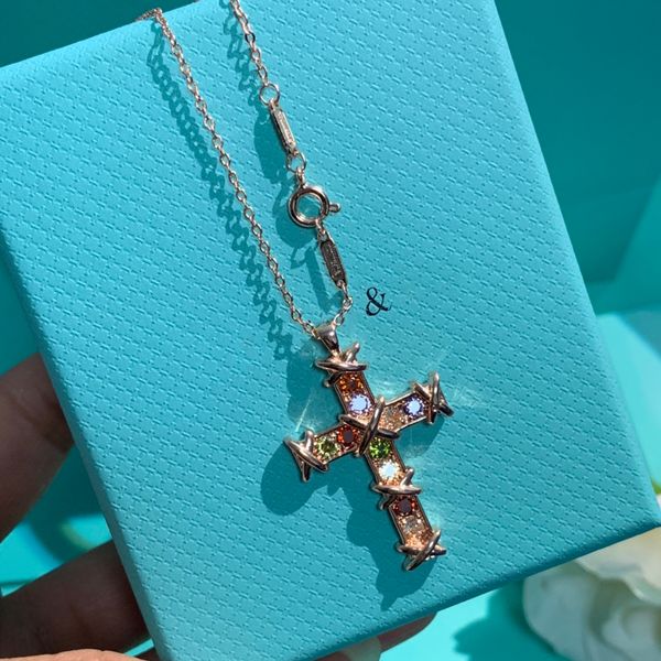 designer necklace luxury double ring diamond necklace classic and versatile silver pendant jewelry designer jewelry couples party gift unise
designer necklace luxury double ring diamond necklace classic and versatile silver pendant jewelry designer jewelry couples party gift unise