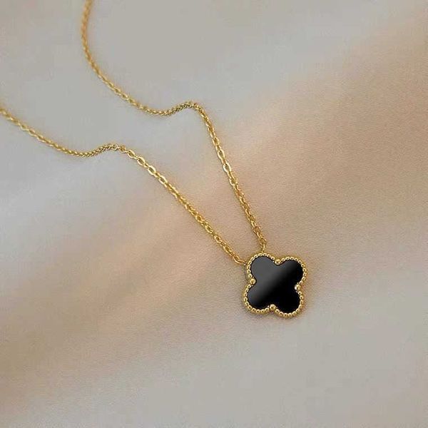 van clover necklace designer four leaf chain lucky necklace women's titanium steel fadeless lucky grass clavicle small crowd temperamen, Silver
van clover necklace designer four leaf chain lucky necklace women's titanium steel fadeless lucky grass clavicle small crowd temperamen, Silver