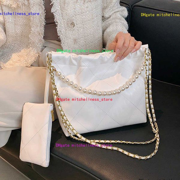 fashion designer women quilted tote shopping bag france luxury brand c pearls chain drawstring crossbody handbags lady oil wax leather small
fashion designer women quilted tote shopping bag france luxury brand c pearls chain drawstring crossbody handbags lady oil wax leather small